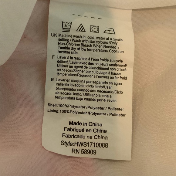 H By Halston Top Flower Detail  Sleeveless Collar Cutout In Front Lined Size SP - Picture 10 of 10